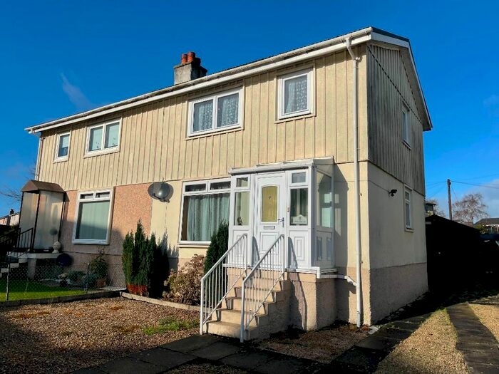 3 Bedroom Semi-Detached House To Rent In Wye Crescent, Coatbridge, North Lanarkshire, ML5