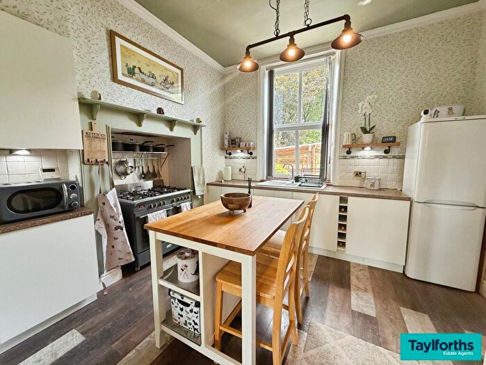 5 Bedroom Property For Sale In Mercer House, Gisburn Road, Barnoldswick, BB18