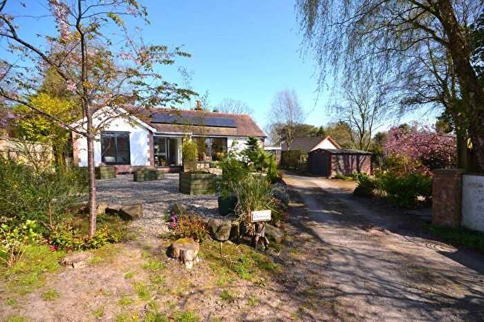 3 Bedroom Bungalow For Sale In Hall Lane, Mawdesley, L40