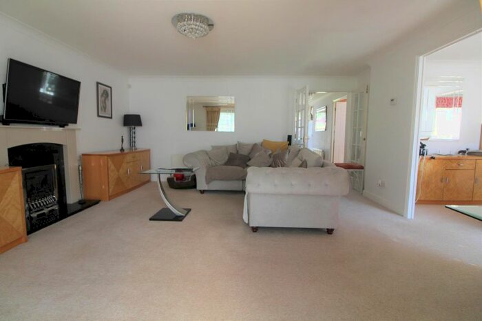 4 Bedroom Property To Rent In Fogerty Close, Enfield, EN3