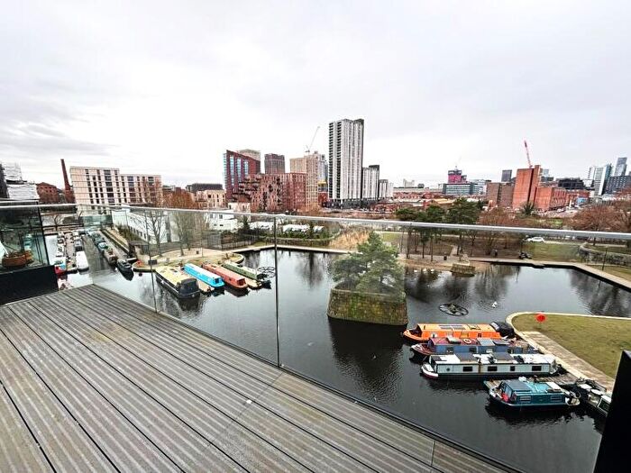 2 Bedroom Apartment To Rent In Keepers Quay Manchester, M4