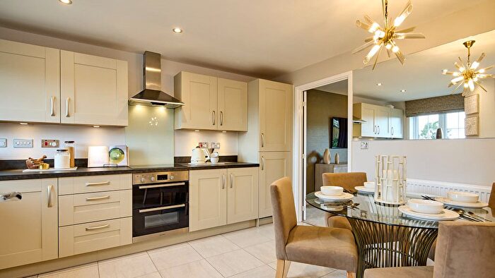 3 Bedroom Semi Detached House For Sale In Racecourse Rd, Scarborough, YO13