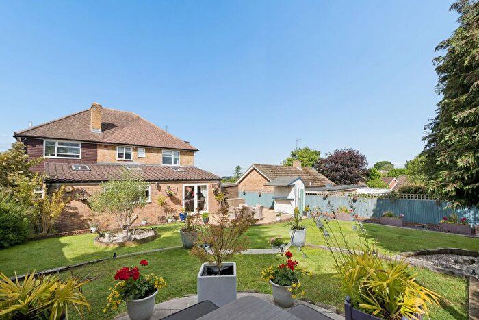 5 Bedroom Detached House For Sale In Hawthorn Way, Chesham, HP5