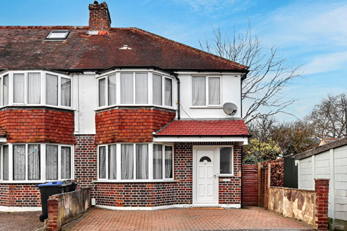 3 Bedroom House To Rent In Leatherhead, KT22