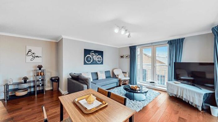 2 Bedroom Flat To Rent In Millenium Drive, E14