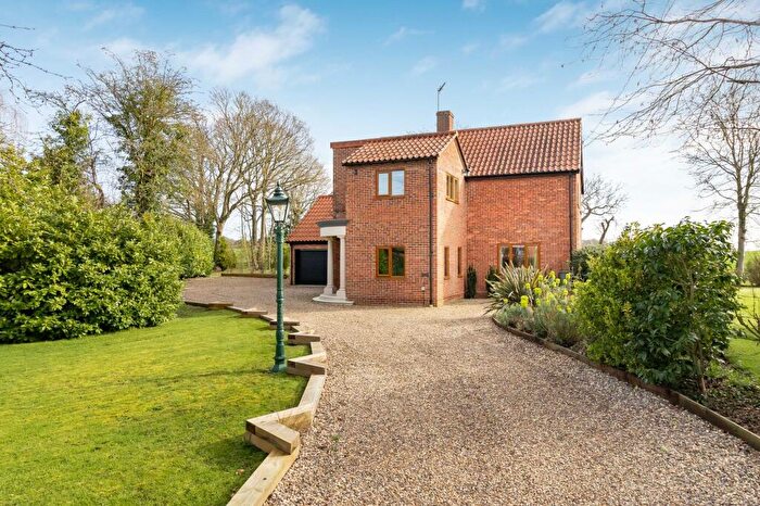 5 Bedroom Detached House For Sale In Hadleigh Heath, Hadleigh, IP7