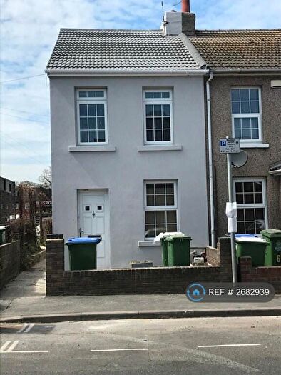 2 Bedroom Semi Detached House To Rent In Lion Road, Bexleyheath, DA6