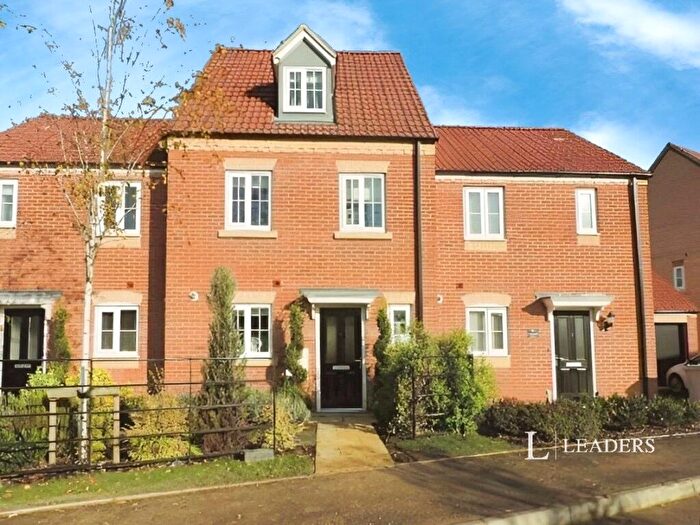 3 Bedroom House To Rent In Newmarket Avenue, Bourne, Lincolnshire, PE10