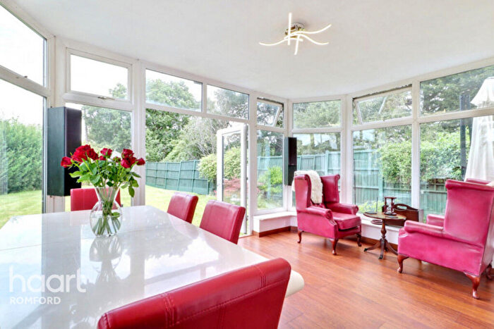 3 Bedroom Semi-Detached House For Sale In Murthering Lane, Stapleford Abbotts, RM4