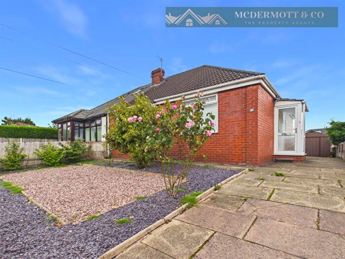 2 Bedroom Semi-Detached Bungalow For Sale In Ogden Road, Failsworth, M35