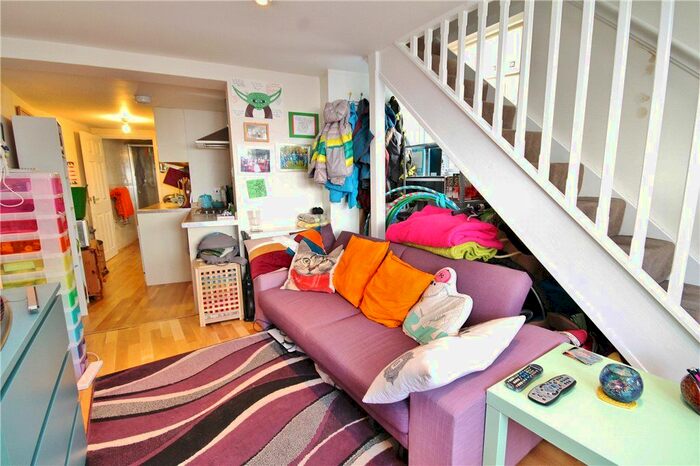 1 Bedroom Studio To Rent In Oval Road, Croydon, CR0