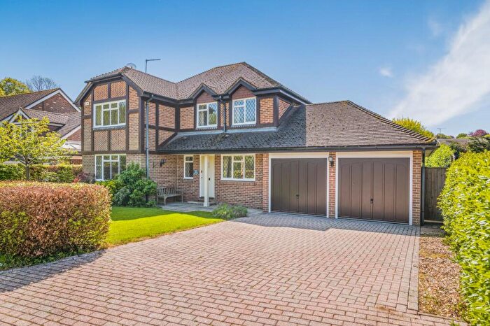 4 Bedroom Detached House For Sale In Oak Ash Green, Wilton, Salisbury, Wiltshire, SP2