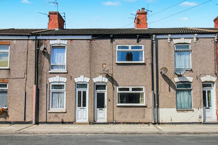3 Bedroom Terraced House For Sale In Rutland Street, Grimsby, Lincolnshire, DN32