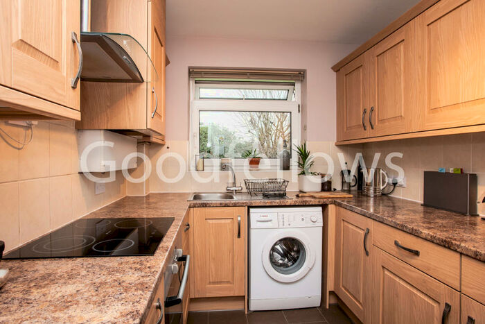 2 Bedroom Apartment To Rent In Imperial Gardens, Mitcham, Surrey, CR4