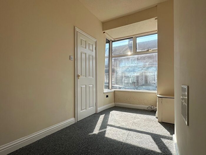 3 Bedroom Terraced House To Rent In Buxton Street, Stoke-On-Trent, ST1