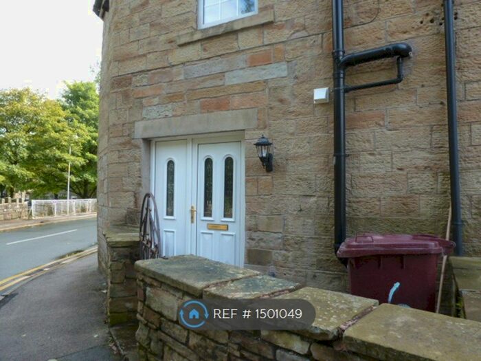 2 Bedroom End Of Terrace House To Rent In Halifax Road, Burnley, BB10