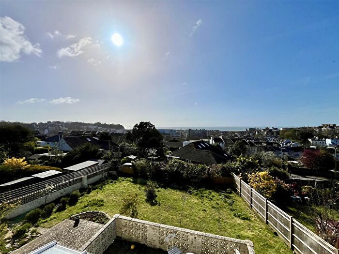 6 Bedroom Detached House For Sale In Stanley Road, Hastings, TN34