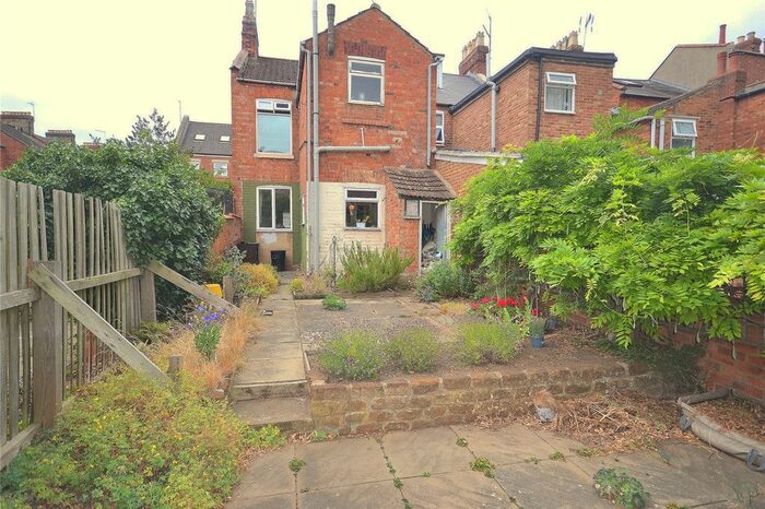 2 Bedroom End Of Terrace House To Rent In Victoria Road, Northampton, NN1
