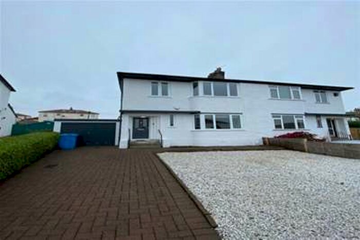 3 Bedroom Semi-Detached House To Rent In Sherwood Drive, Thornliebank, G46