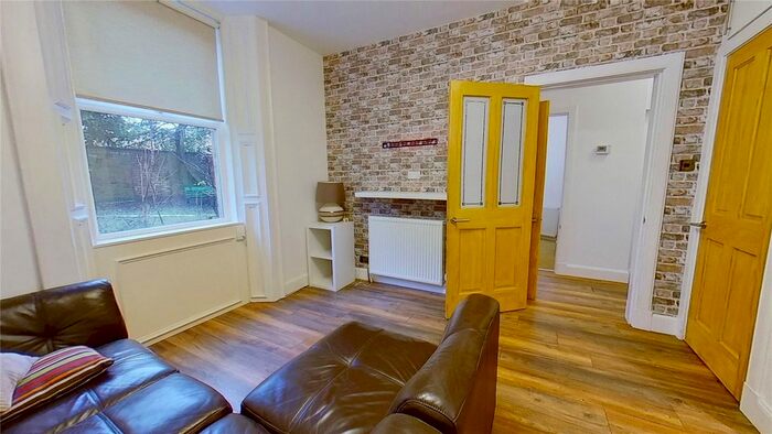 1 Bedroom Flat To Rent In Milton Street, Edinburgh, EH8