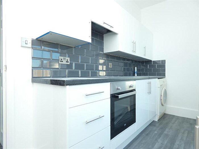 1 Bedroom Flat To Rent In Ramsgate Road, Broadstairs, CT10