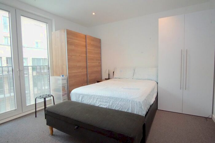 1 Bedroom Flat To Rent In Stepney Way, Whitechapel, E1
