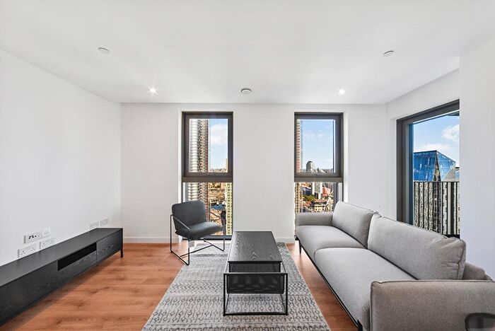 1 Bedroom Apartment For Sale In One Thames Quay, Marsh Wall, E14