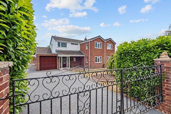 4 Bedroom Detached House For Sale In Musbury, Axminster, EX13