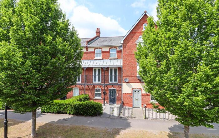 4 Bedroom Town House For Sale In Turners Avenue, Fleet, GU51