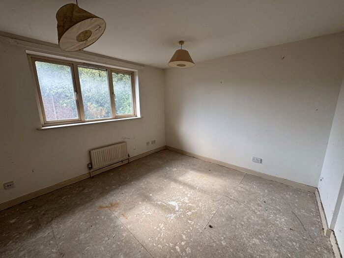 2 Bedroom Property For Sale In Ching Way, Chingford, London, E4