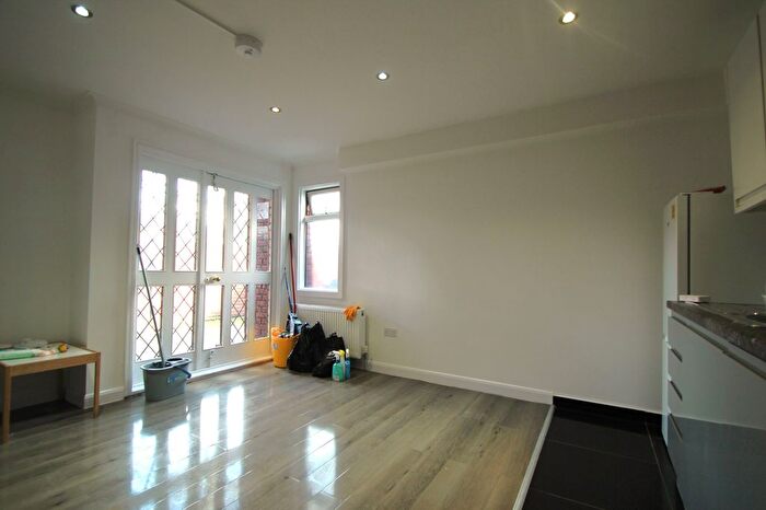 3 Bedroom Terraced House To Rent In Statham Grove, London, N18
