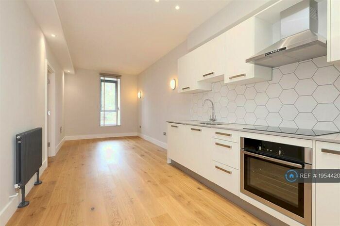 1 Bedroom Flat To Rent In Wilmer Place, London, N16