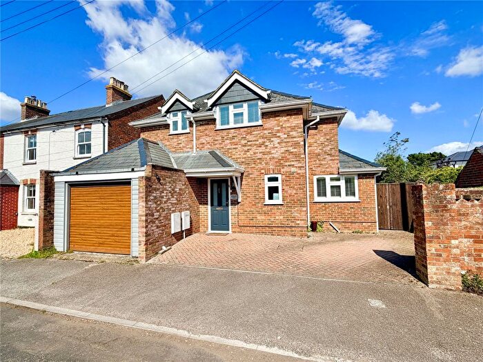 3 Bedroom Detached House For Sale In Spring Road, Lymington, Hampshire, SO41