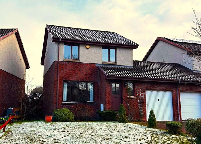 3 Bedroom Detached House For Sale In Kaims Brae, Livingston, EH54