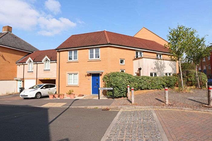 3 Bedroom Semi-Detached House To Rent In Stanier Road, Mangotsfield, Bristol, BS16