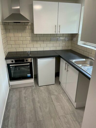 3 Bedroom Penthouse To Rent In Burgess Road, Southampton, Hampshire, SO16