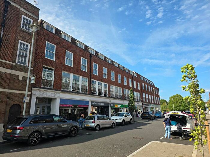 1 Bedroom Flat To Rent In Stonehills, Welwyn Garden City, AL8