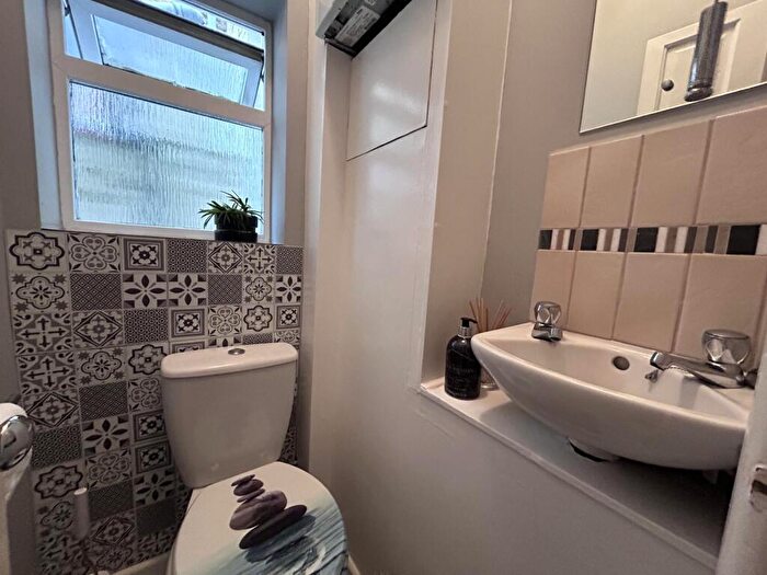 3 Bedroom Terraced House For Sale In Dunbar Road, Southsea, Portsmouth, PO4