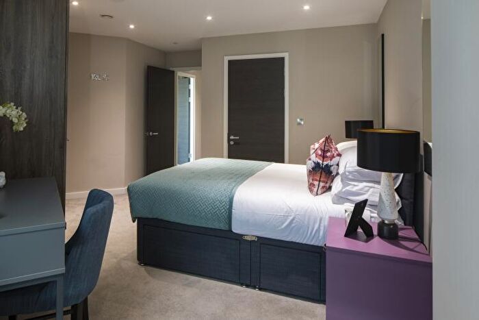 2 Bedroom Apartment To Rent In Burlington House Tariff Street, M1