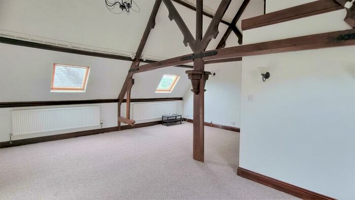 3 Bedroom Penthouse To Rent In Tower Street, Launceston, Cornwall, PL15