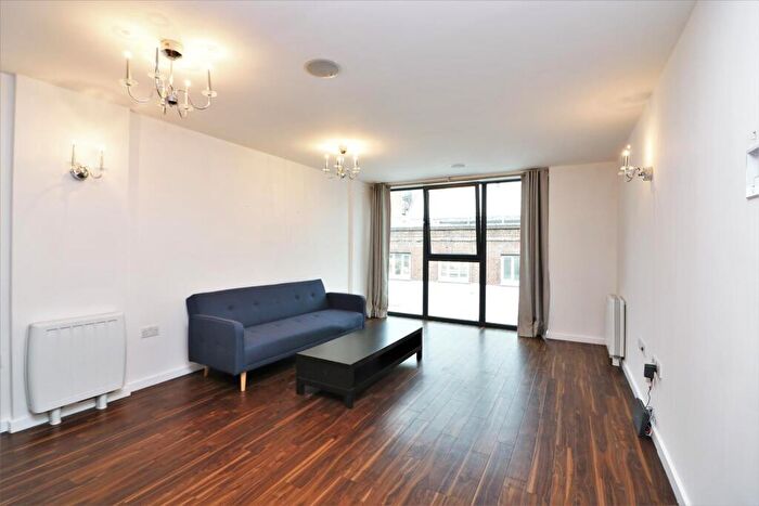 2 Bedroom Apartment To Rent In Lavender House, Ratcliffe Cross Street, E14
