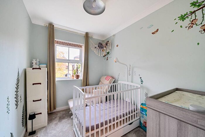 3 Bedroom Flat To Rent In Hampden Lane, Tottenham, London, N17