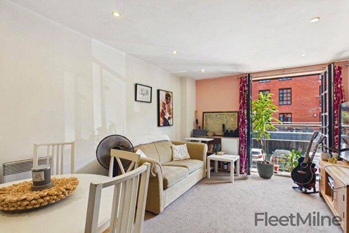 1 Bedroom Apartment To Rent In St Pauls Square, Birmingham, B3