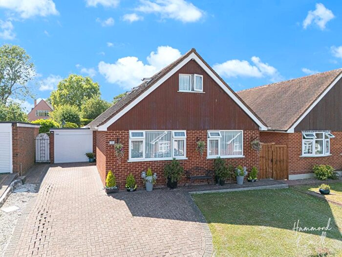 4 Bedroom Chalet For Sale In The Orchards, Epping, CM16