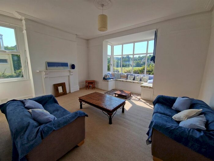 2 Bedroom Maisonette To Rent In Langland Road, Mumbles, Swansea, SA3