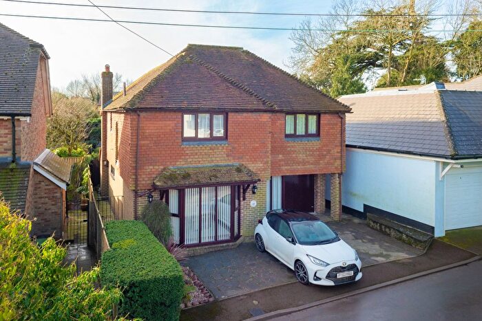 4 Bedroom Detached House For Sale In Hill Green Road, Stockbury, Sittingbourne, ME9