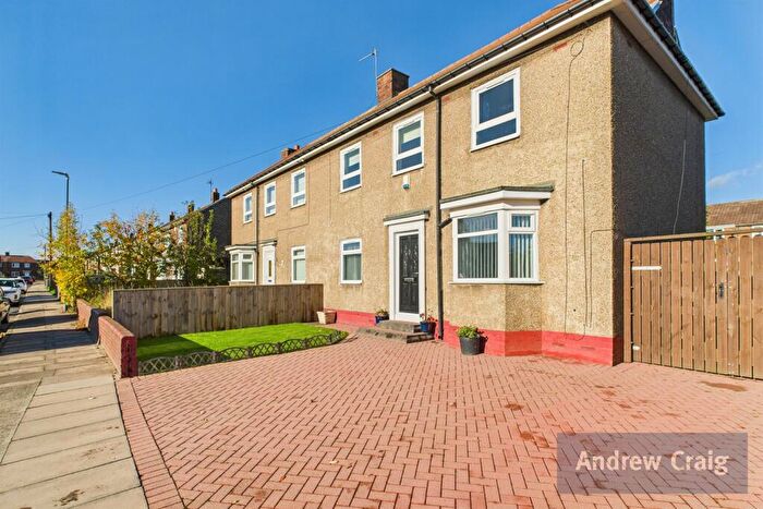 3 Bedroom Semi-Detached House For Sale In Monkton Avenue, South Shields, NE34
