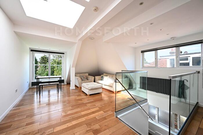 2 Bedroom Apartment For Sale In Chatsworth Road, London, NW2