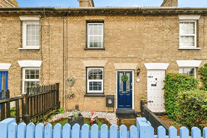 2 Bedroom Terraced House For Sale In Baldock Road, Stotfold, Hitchin, SG5