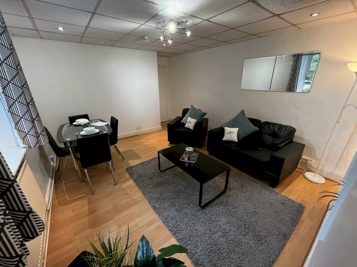 1 Bedroom Flat To Rent In Virginia House, LS6